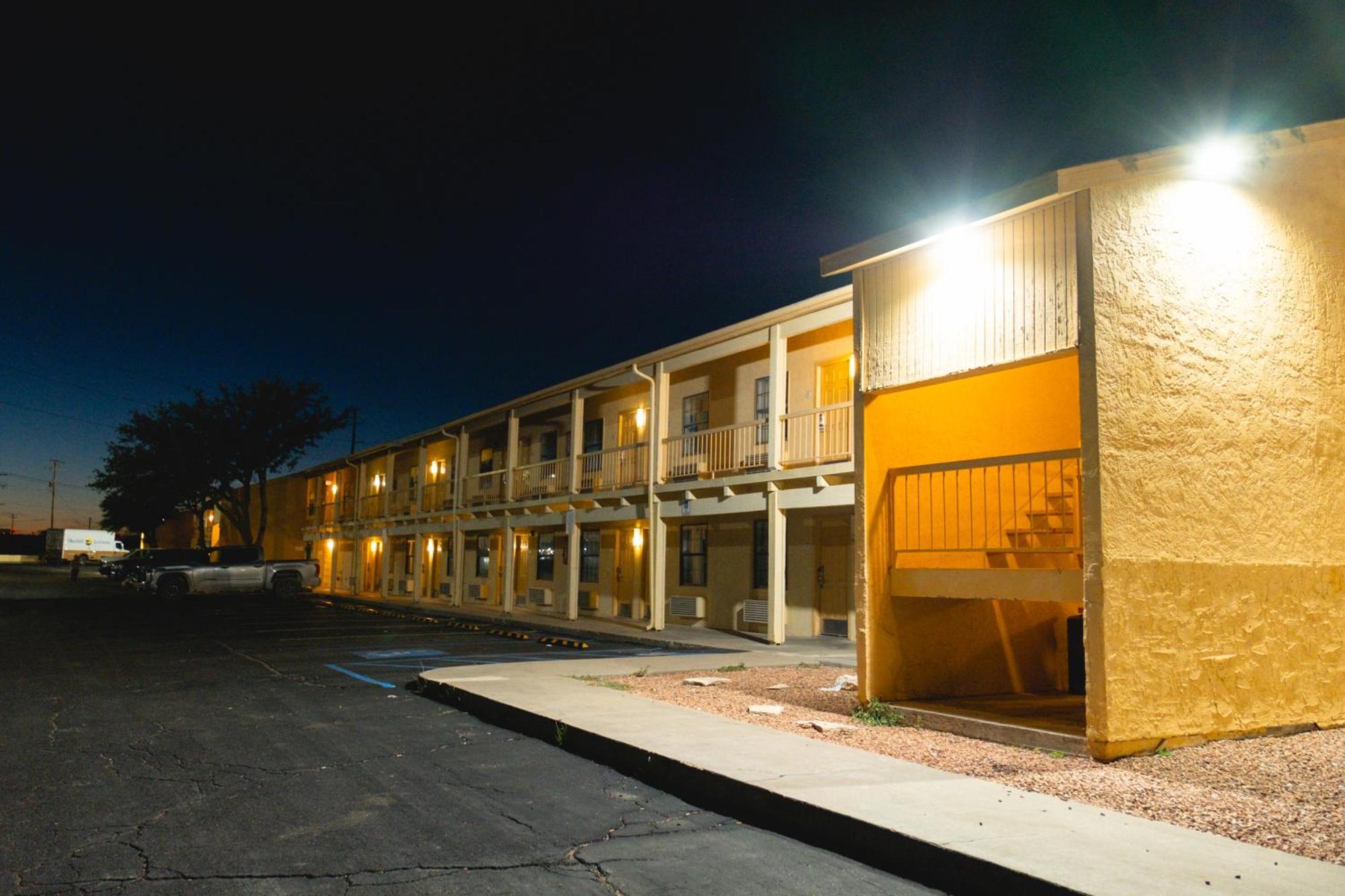 Hotel Baymont By Wyndham Fort Stockton Esterno foto